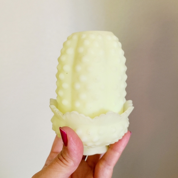 ⭐️Vintage⭐️Fenton Custard Hobnail Uranium Glass Fairy Lamp - Picture 4 of 11